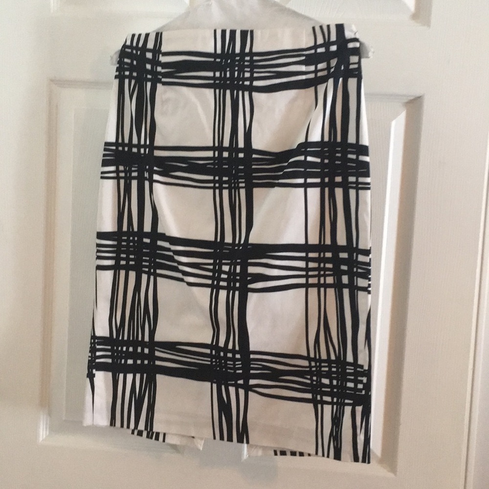 Black and White Pencil Skirt